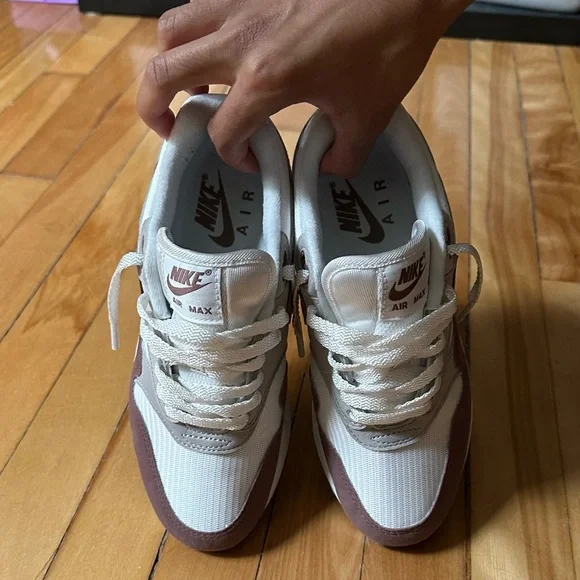 White & Brownish purple Air Max 1 worn once and come with the box FOR SALE - Picture 6 of 7